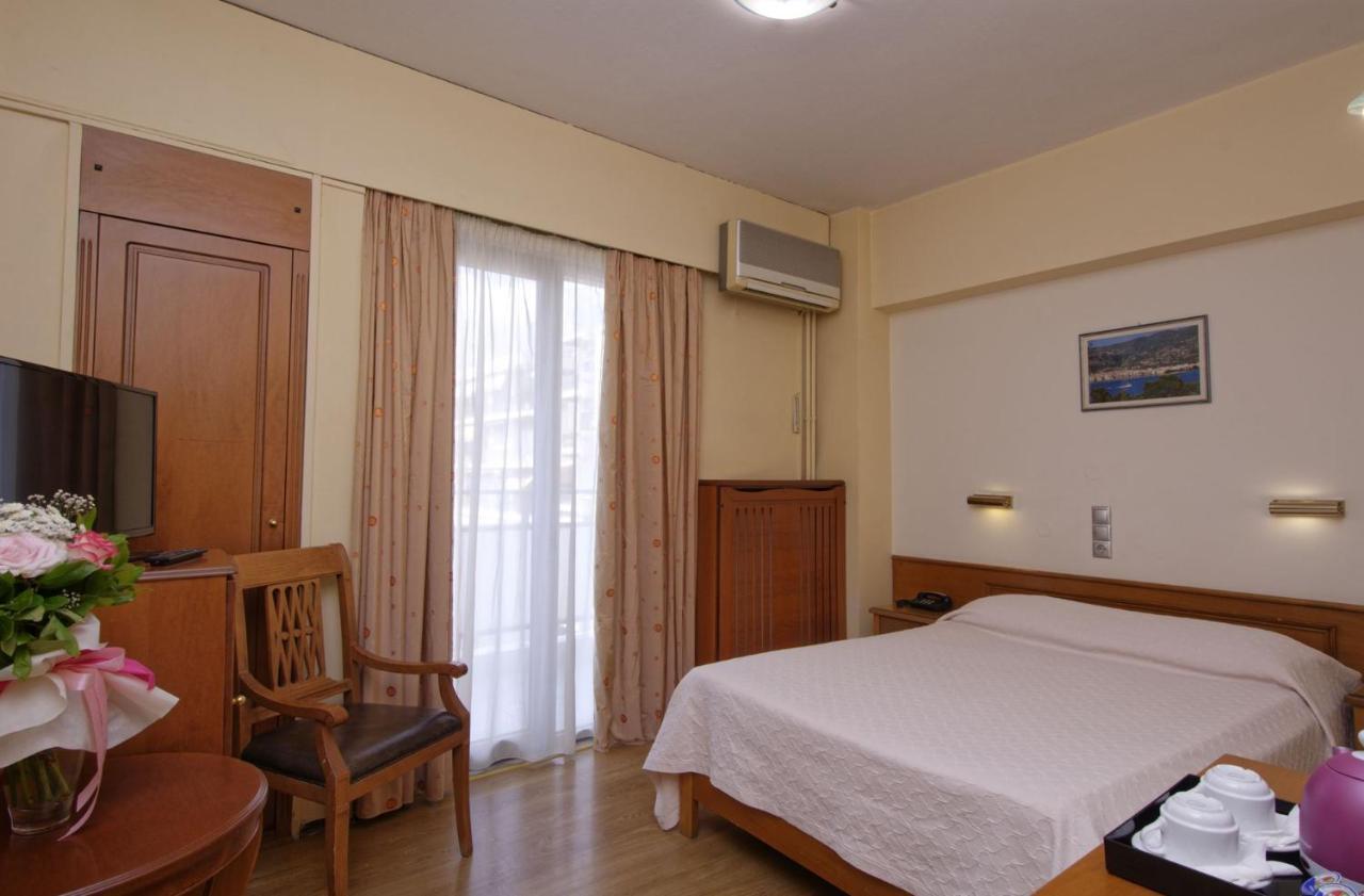νεφέλη 3* Βόλος